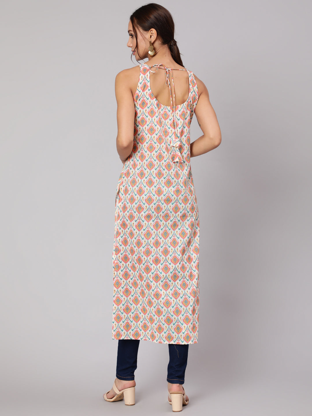 Multi Geometric Printed Straight Sleeveless Kurta With V-Neck