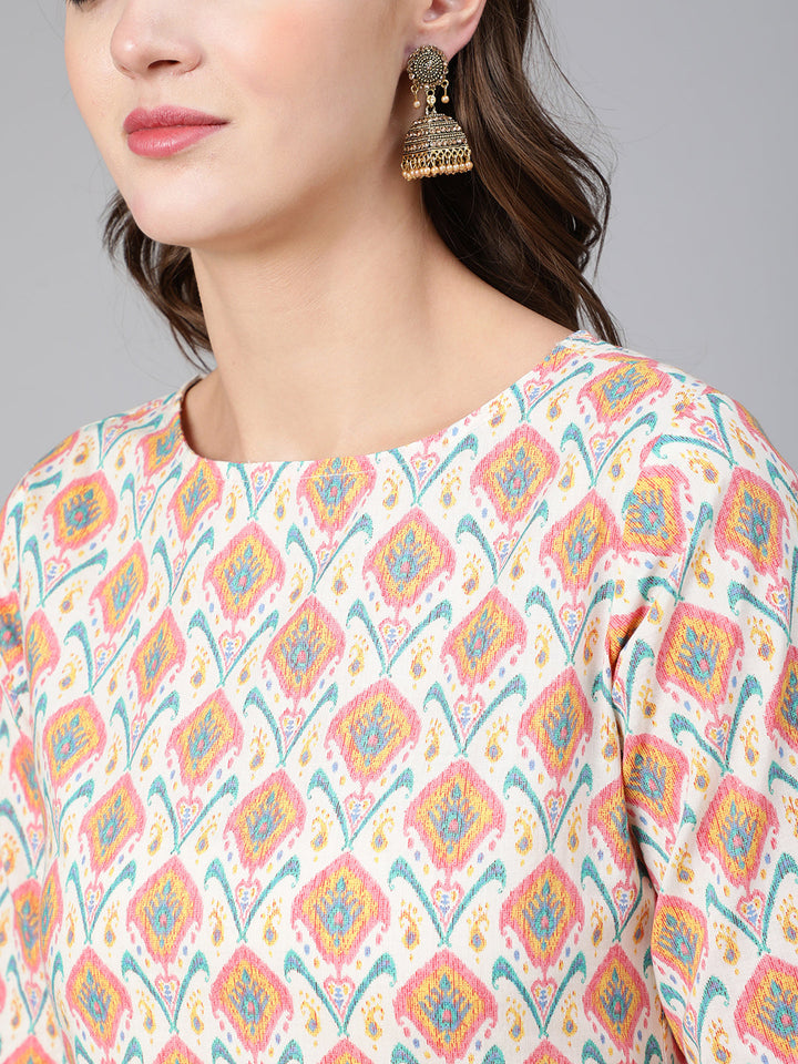 Multi Geometric Printed Straight Kurta With Three Quarter Sleeves