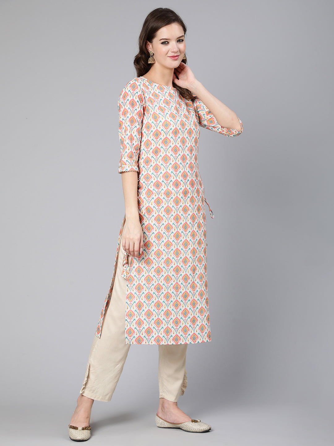 Multi Geometric Printed Straight Kurta With Three Quarter Sleeves