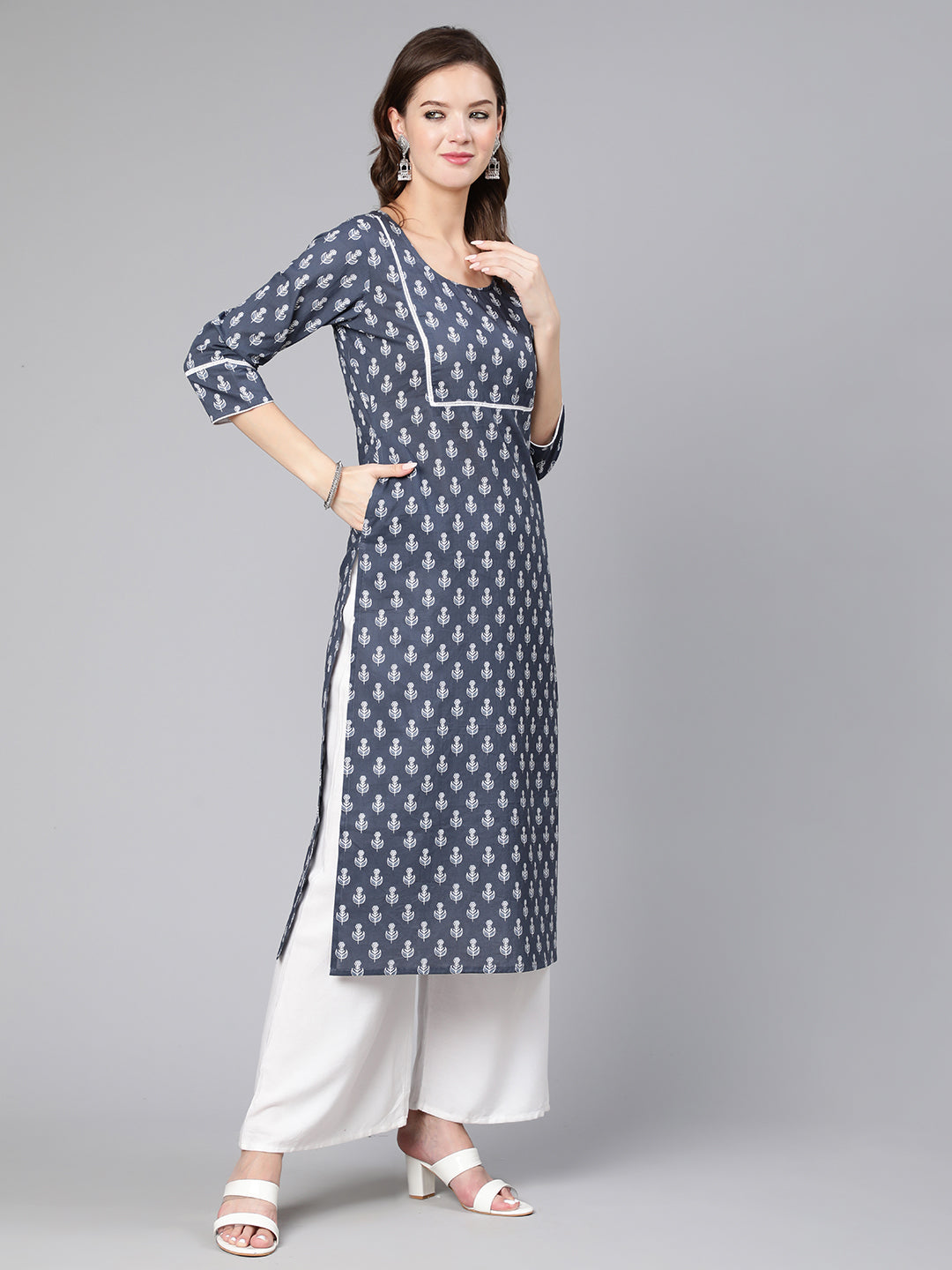 Grey Ethnic Printed Straight Kurta With Three Quarter Sleeves