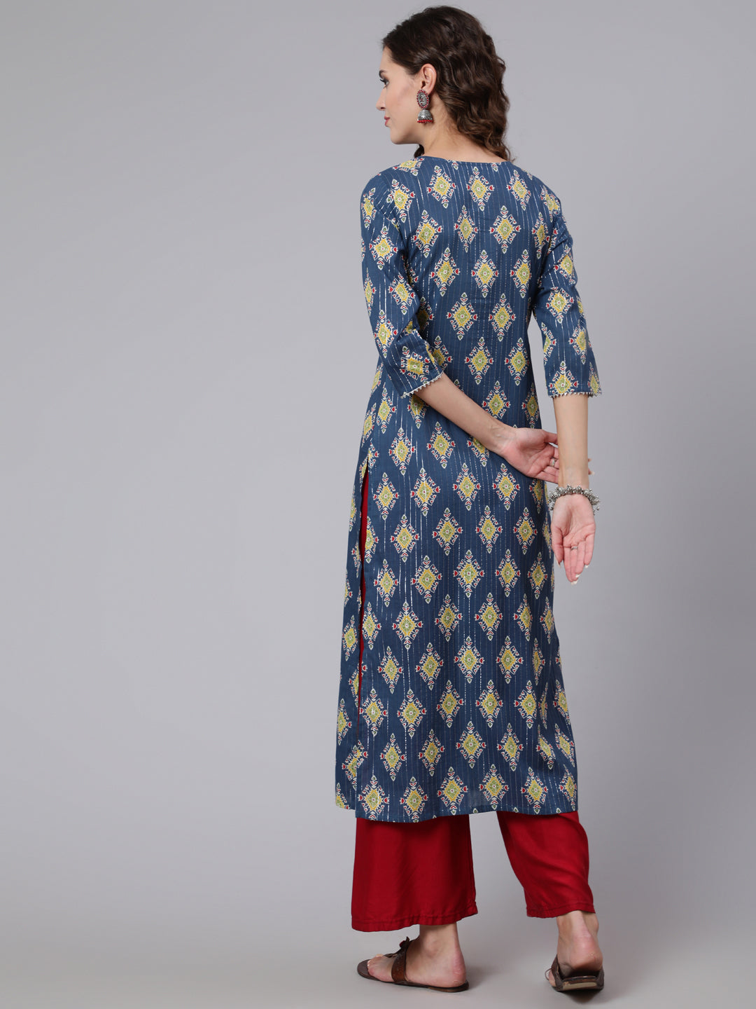 Blue Printed straight kurta with three quarter sleeves