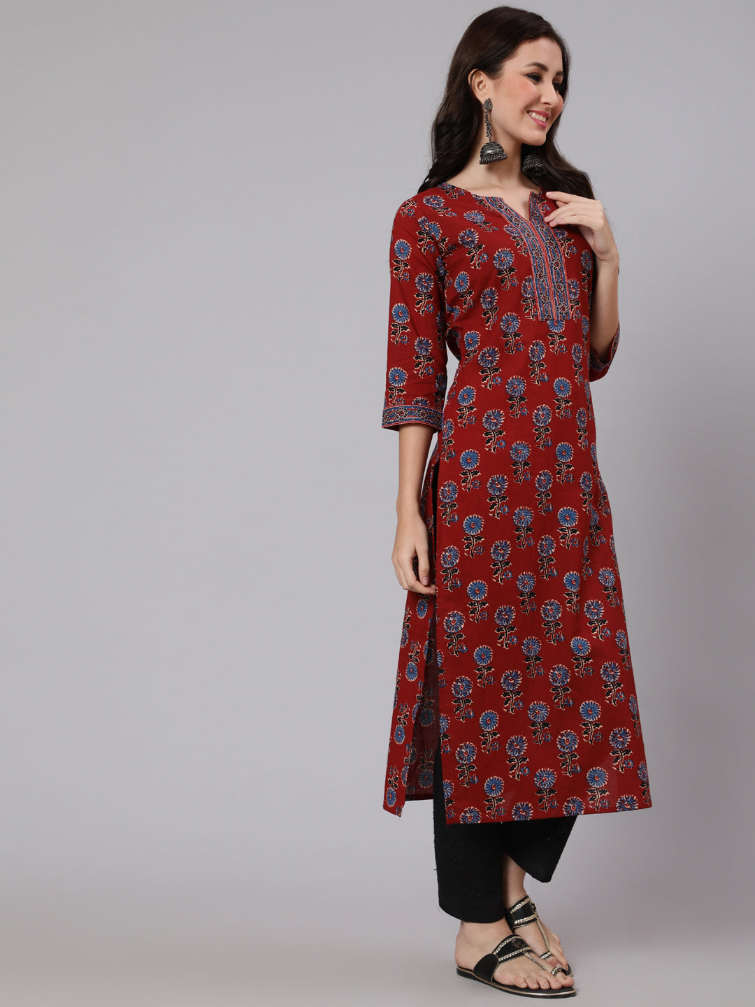 Maroon Ethnic Printed Straight Kurta With Three Quarter Sleeves