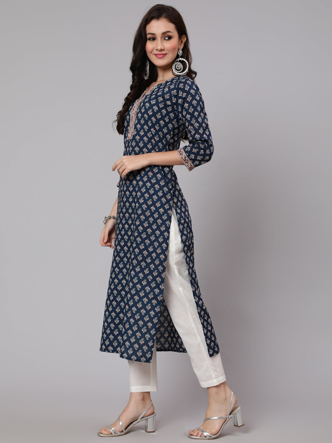 Navy Blue Ethnic Printed Straight Kurta With Three Quarter Sleeves