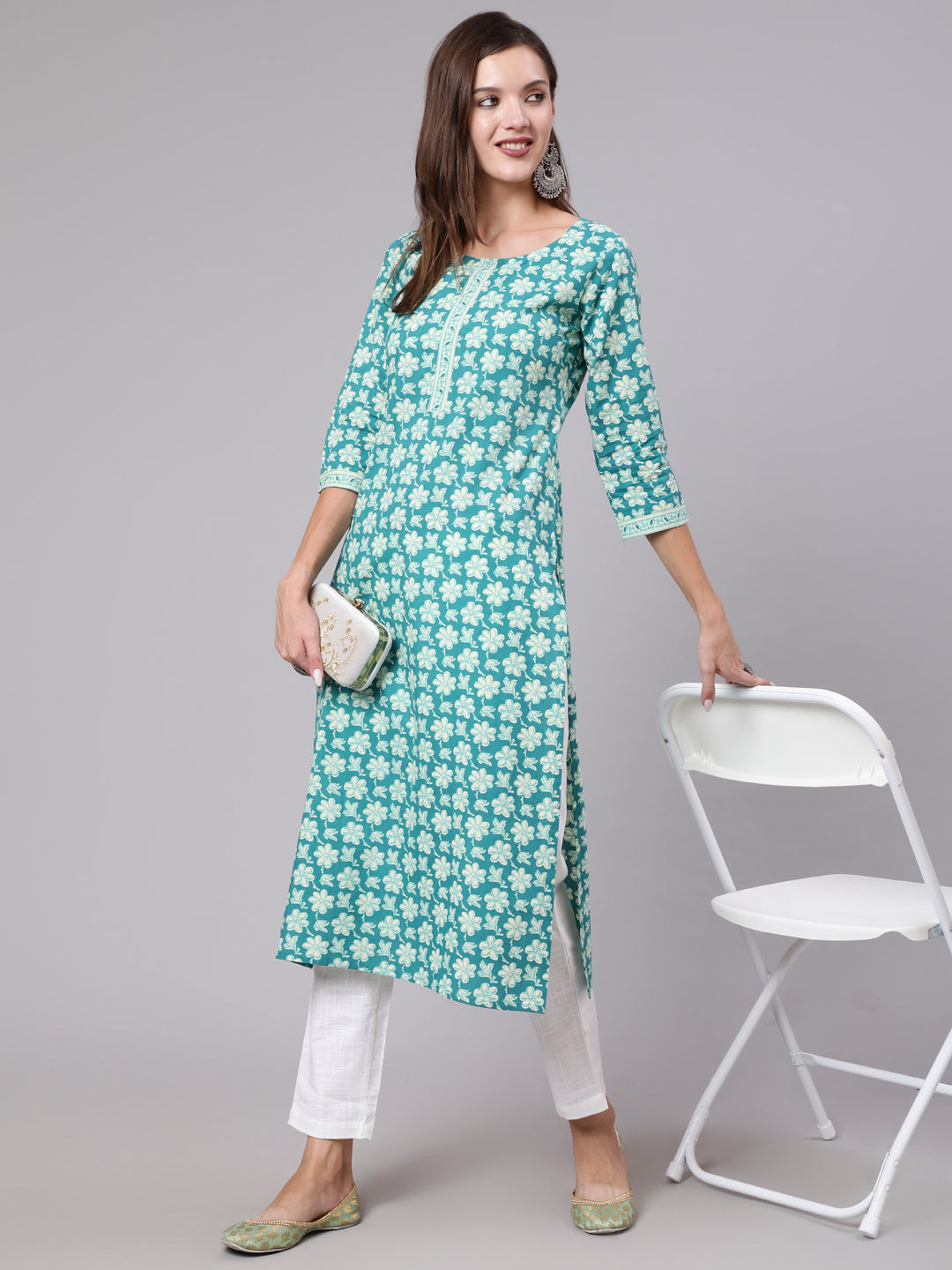 Blue Printed Straight kurta With Three Quarter Sleeves