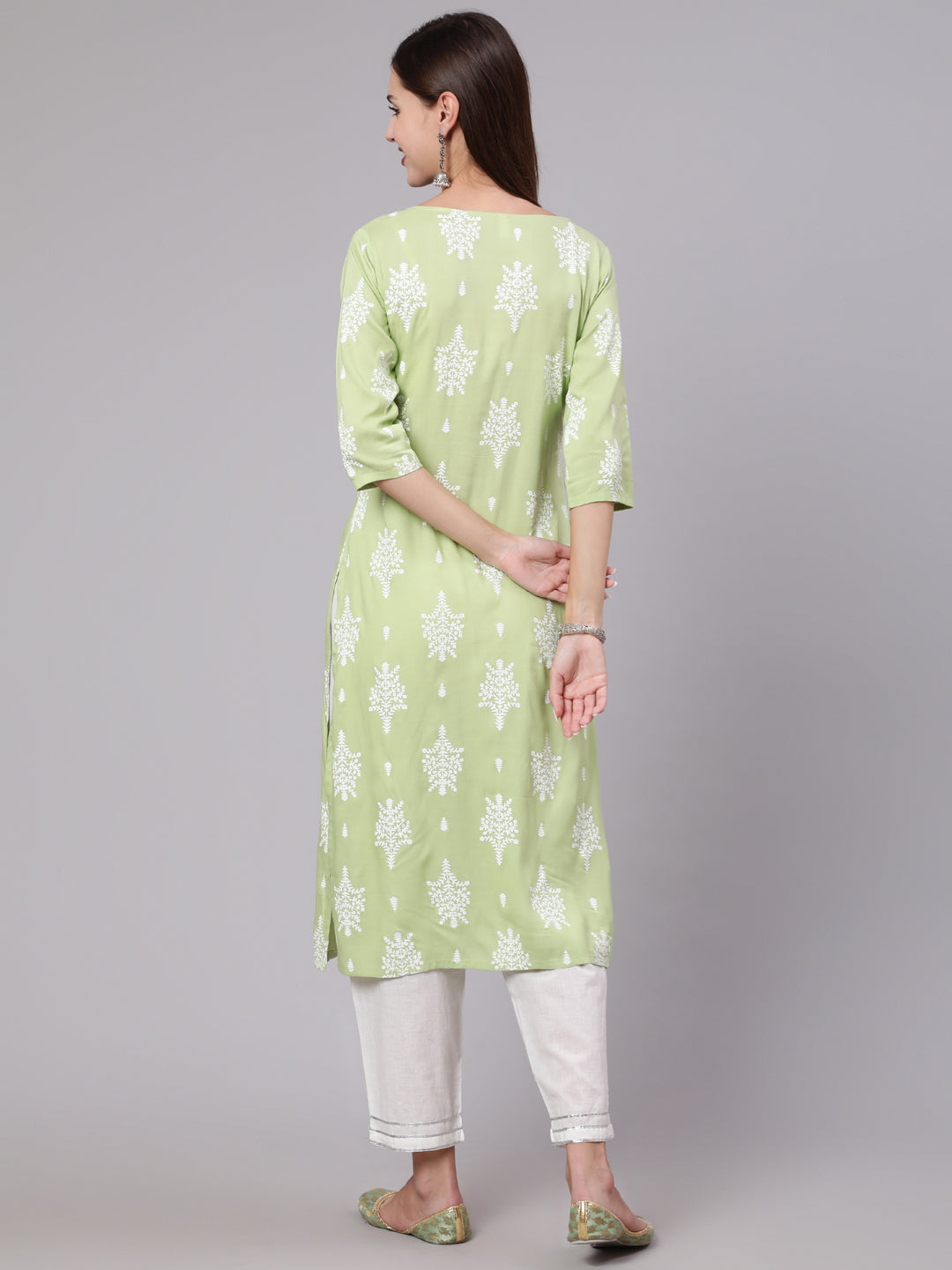 Green Printed Straight kurta With Three Quarter Sleeves