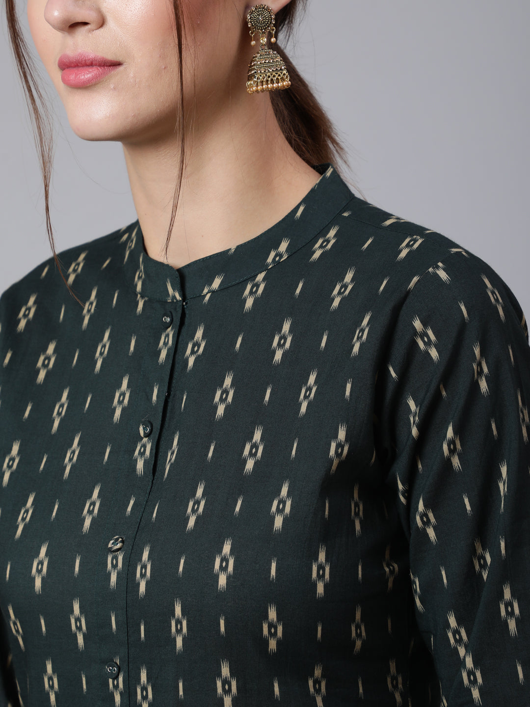 Green Printed Straight Kurta With Three Quarter Sleeves