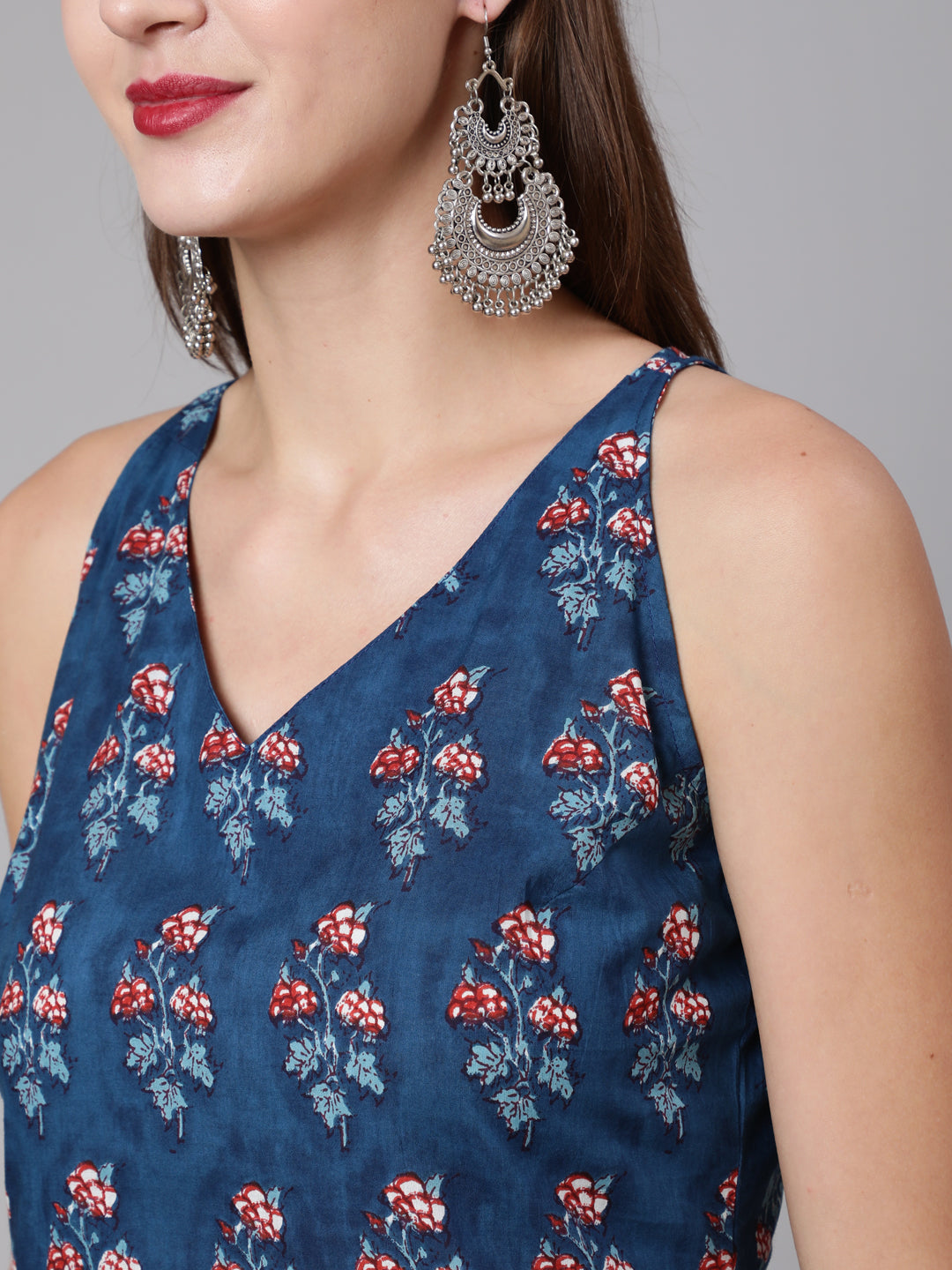 Blue Printed Straight Kurta With Three Quarter Sleeves