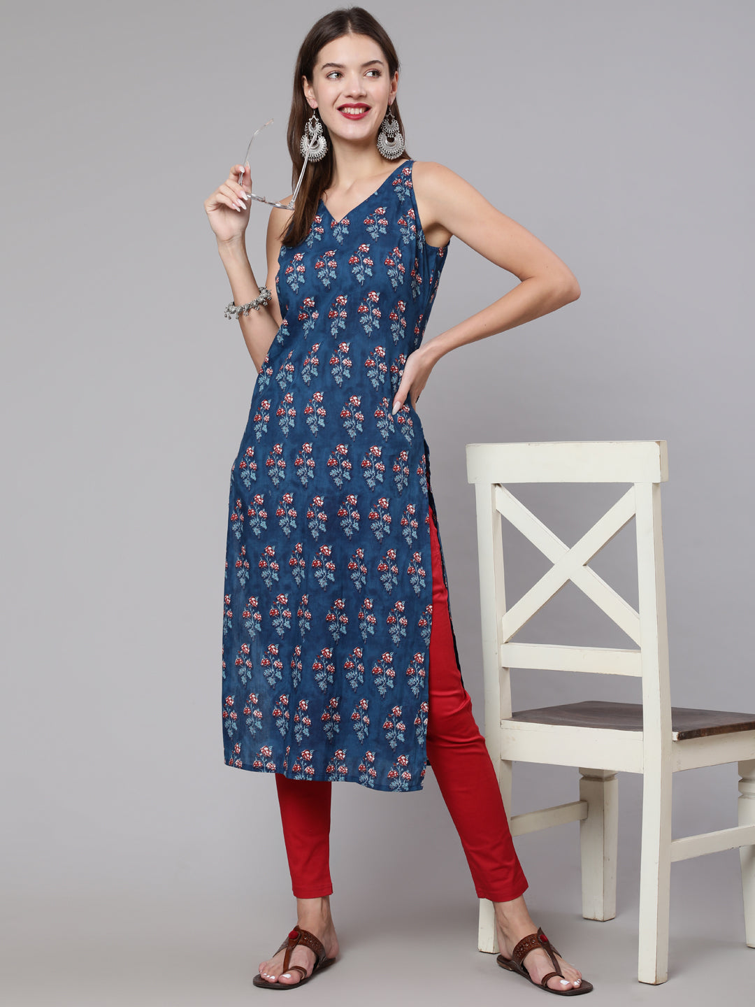 Blue Printed Straight Kurta With Three Quarter Sleeves
