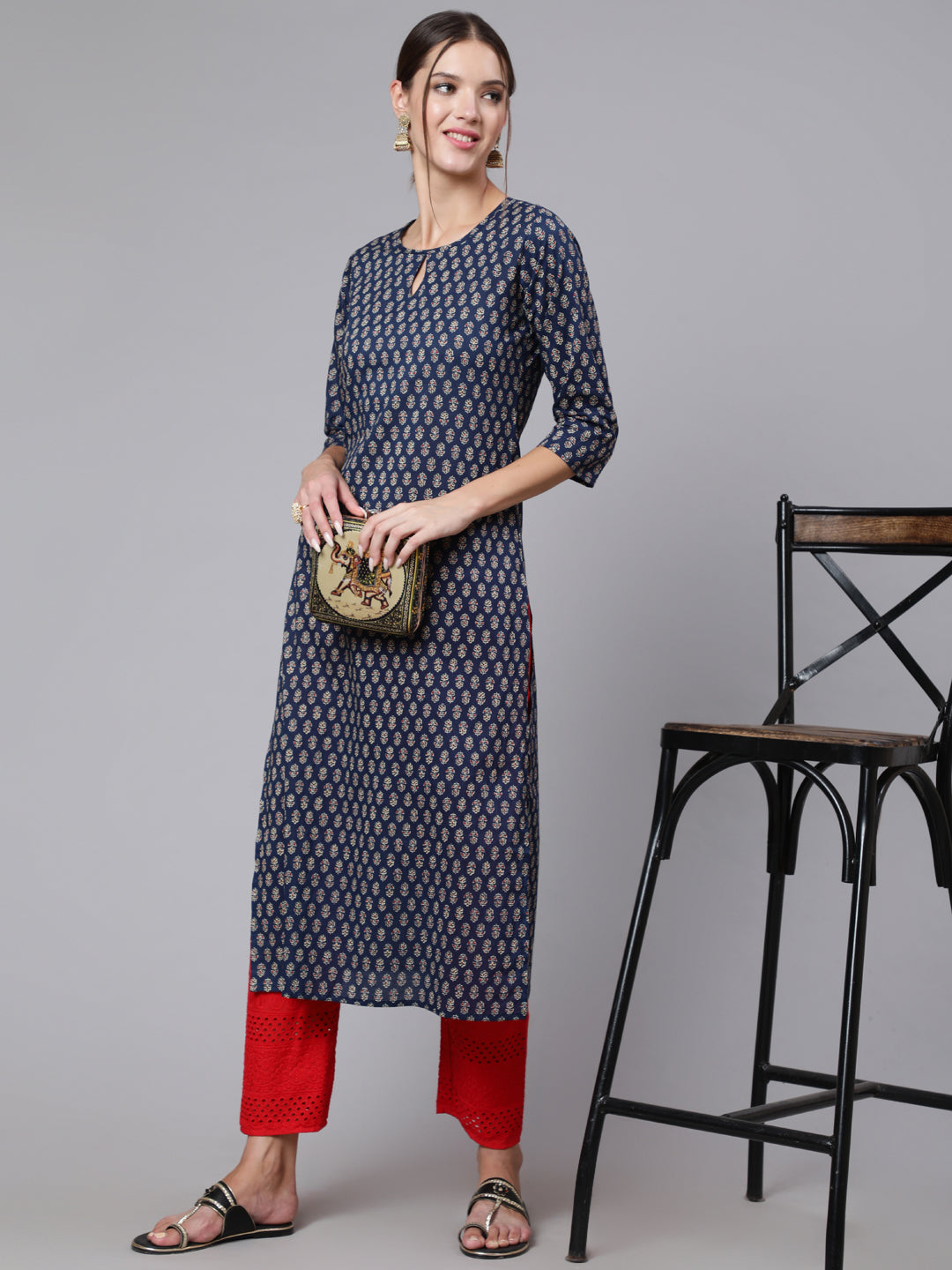 Blue Printed straight kurta with three quarter sleeves