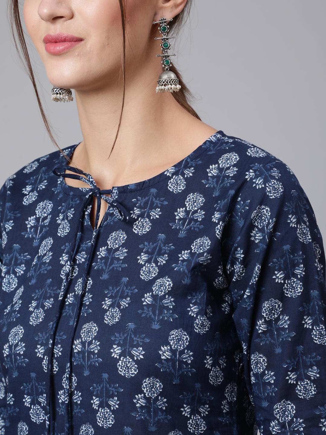 Blue Printed straight kurta with three quarter sleeves