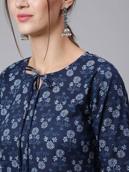 Blue Printed straight kurta with three quarter sleeves