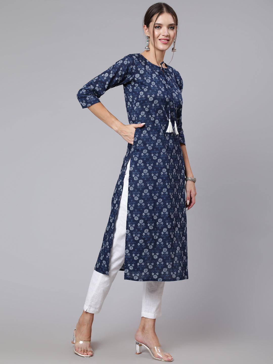 Blue Printed straight kurta with three quarter sleeves