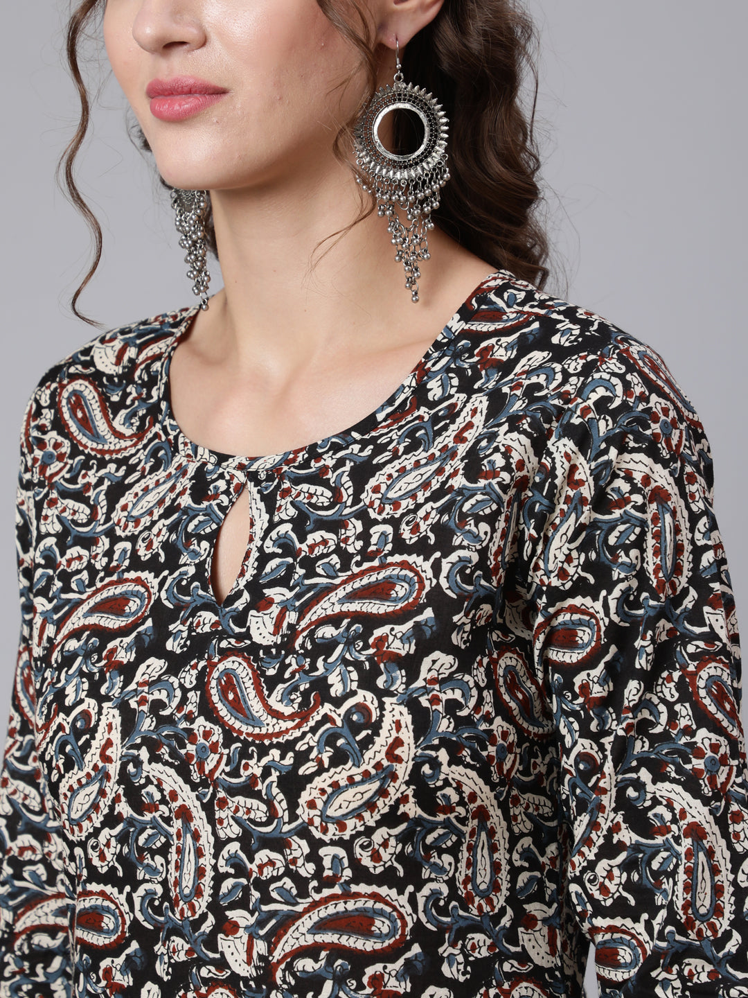 Black Paisley Printed straight Key hole Neck kurta with three quarter sleeves