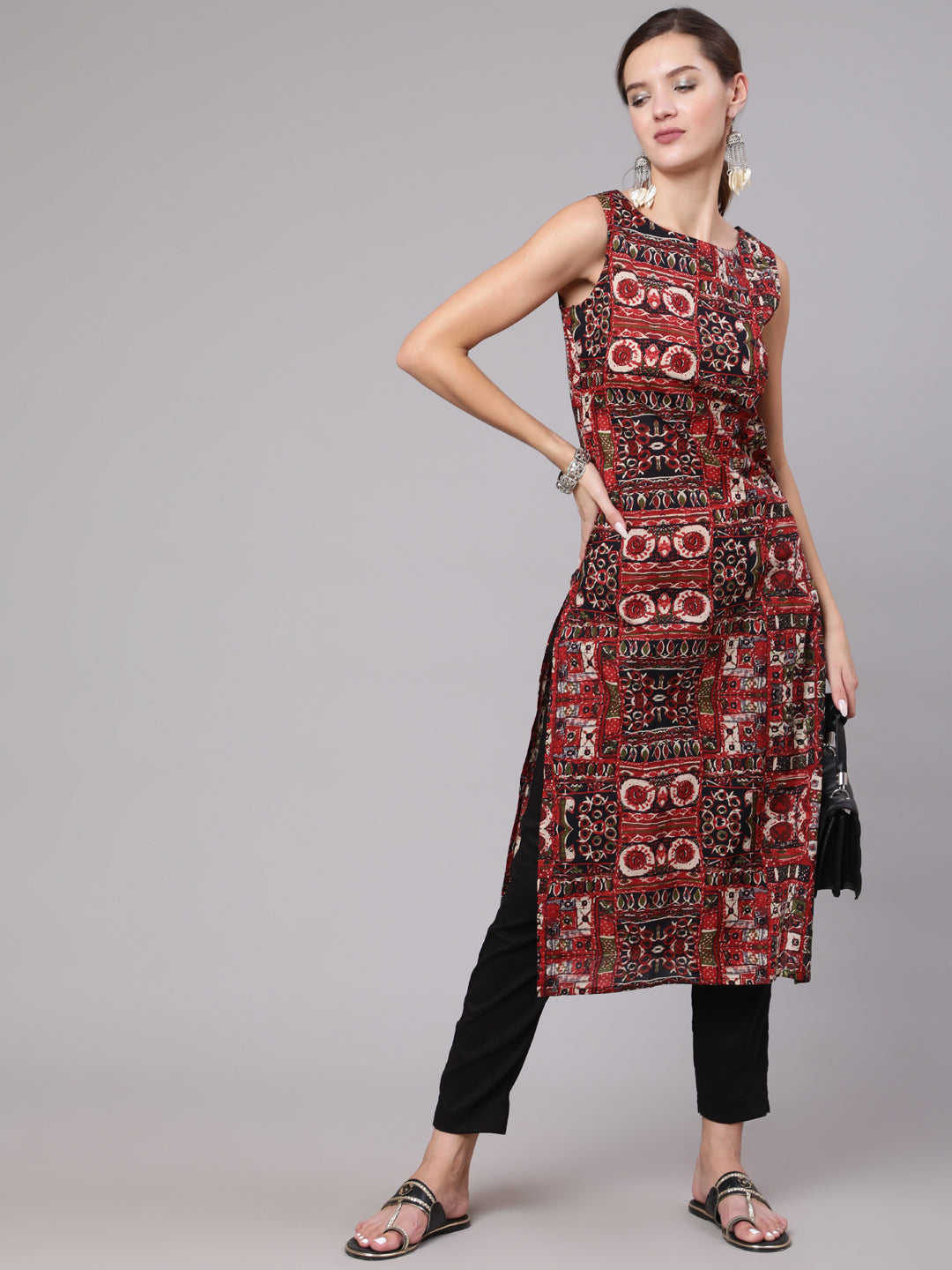 Multi Color Geometric Printed Sleeveless Straight Kurta