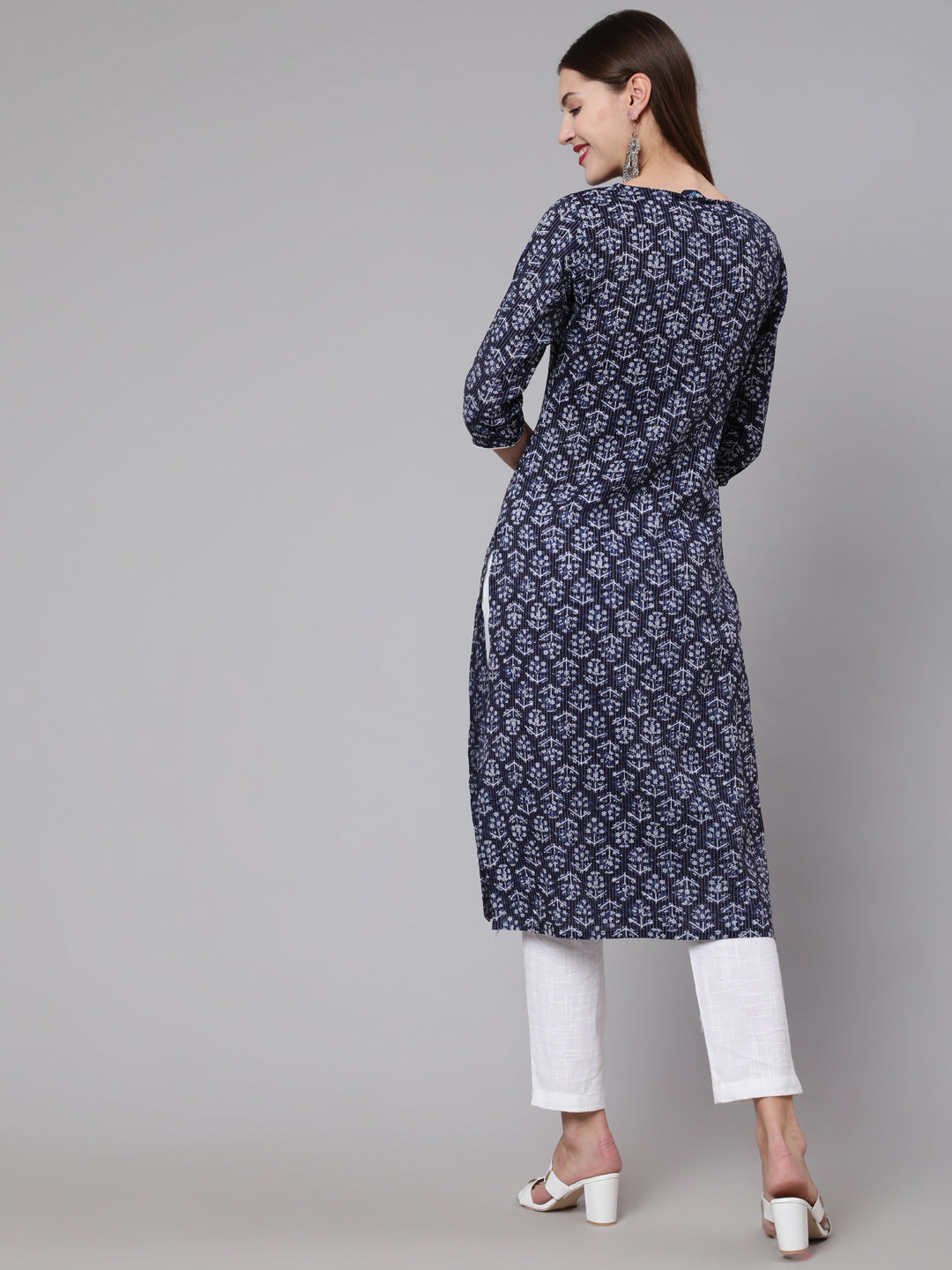 Navy Blue Printed Straight Kurta With Three Quarter Sleeves