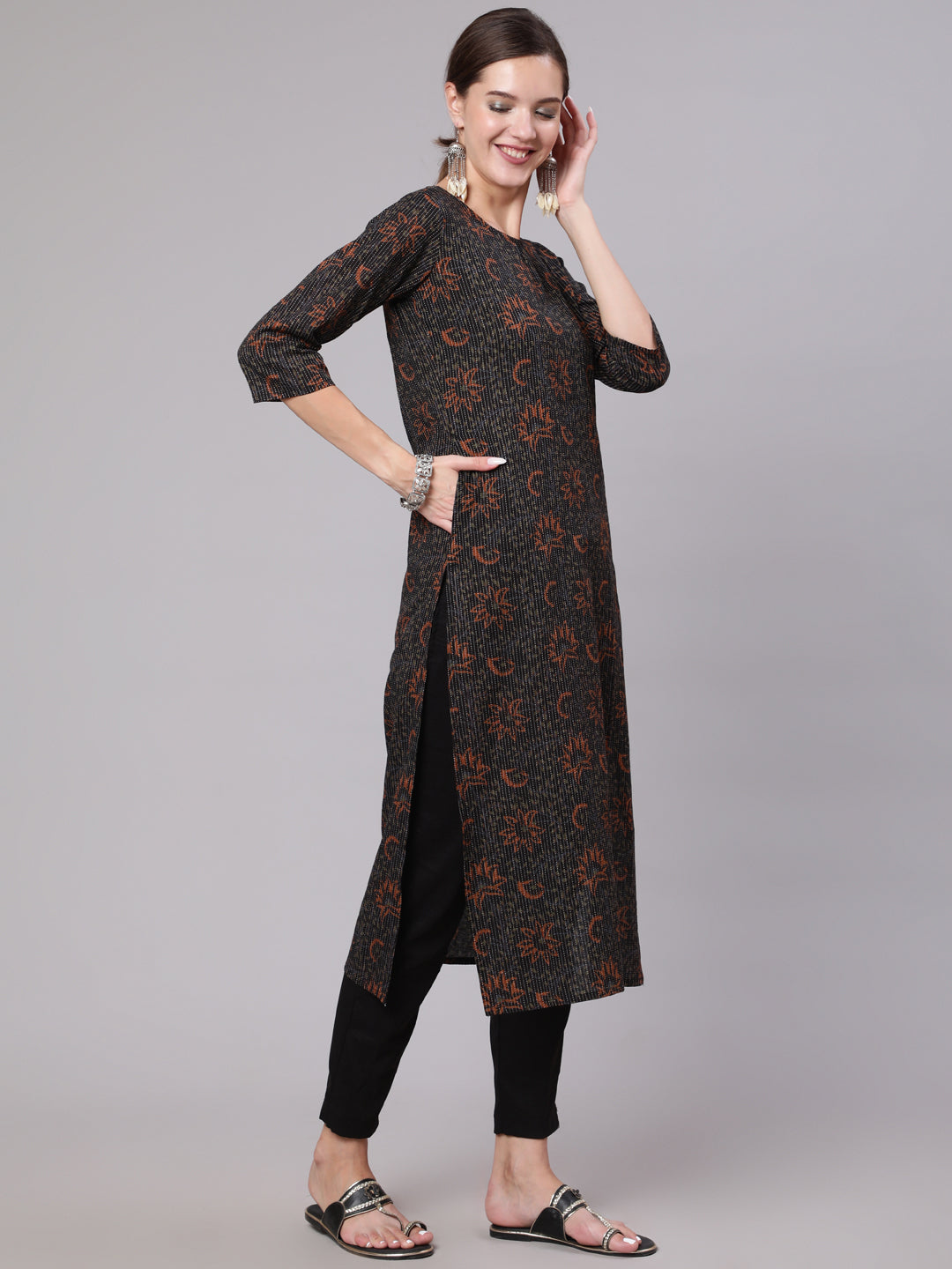 Black Printed straight kurta with three quarter sleeves