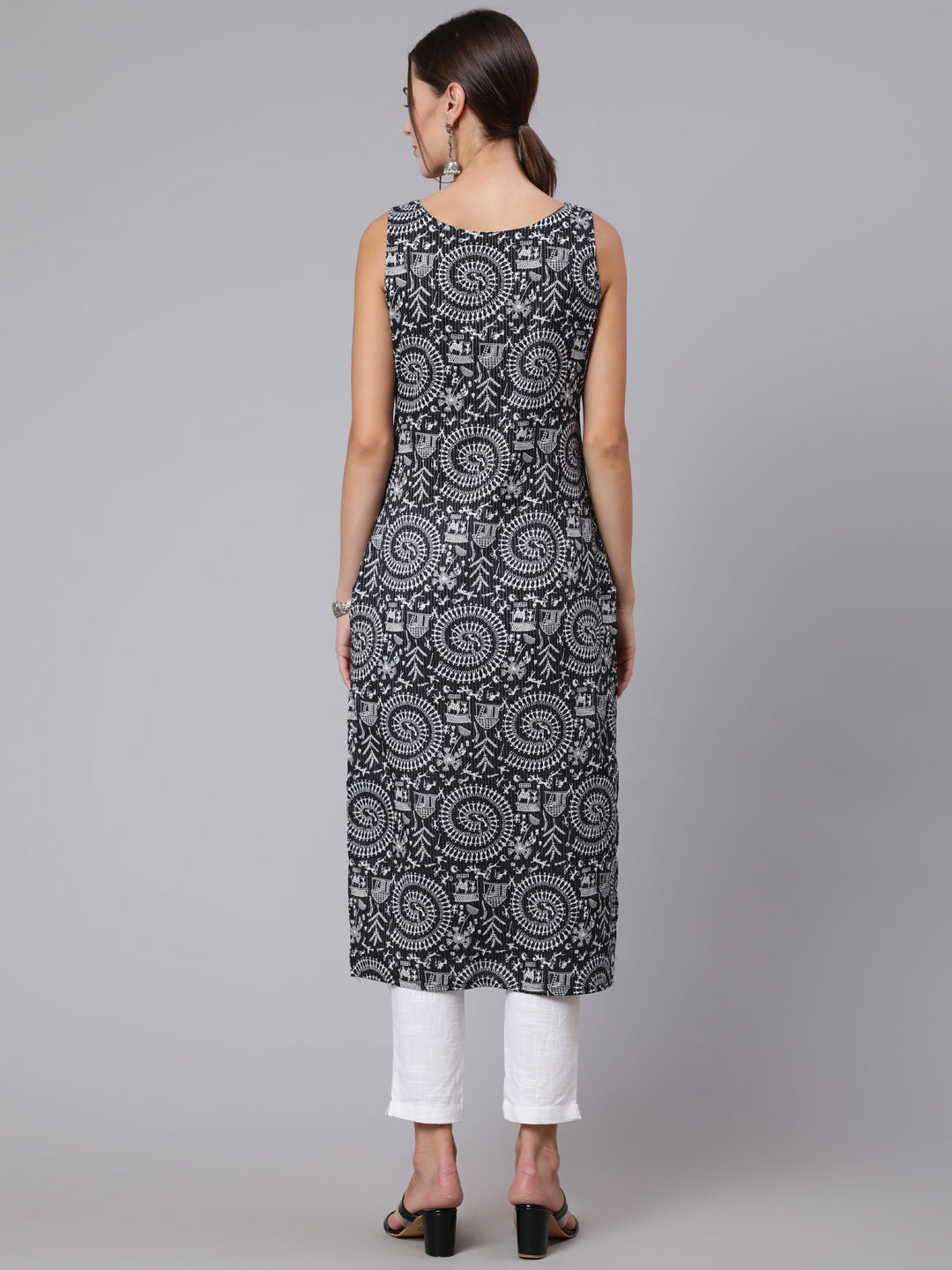 Black Kantha Printe Straight Sleeveless Kurta