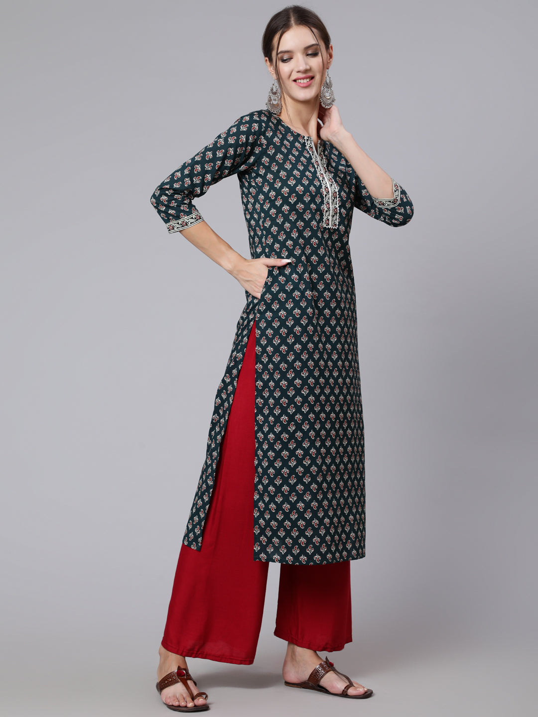 Green Printed Straight Kurta With Three Quarter Sleeves