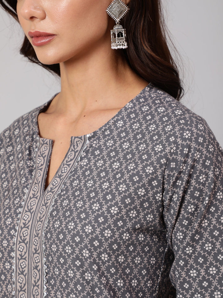 Grey Printed Straight Kurta With Three Quarter Sleeves