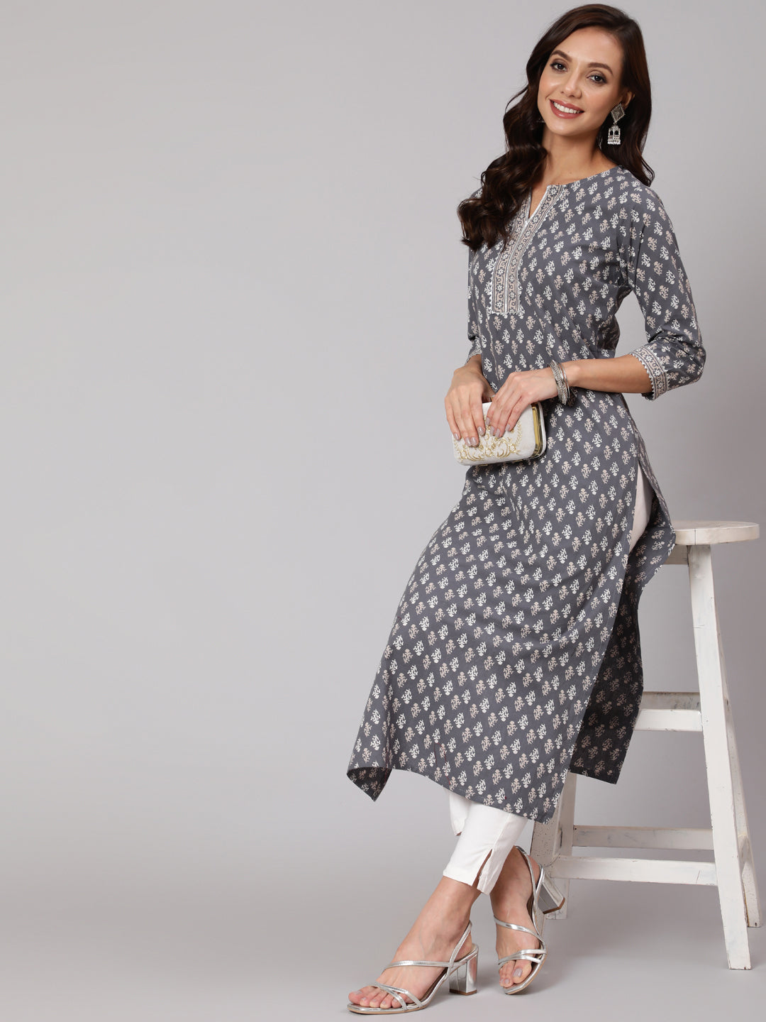 Grey Printed Straight Kurta With Three Quarter Sleeves