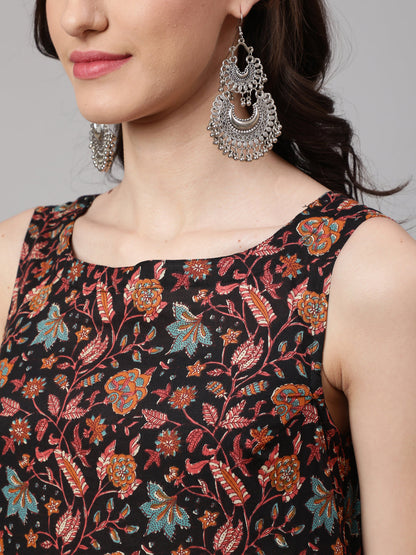 Multi Color Geometric Printed Sleeveless Straight Kurta