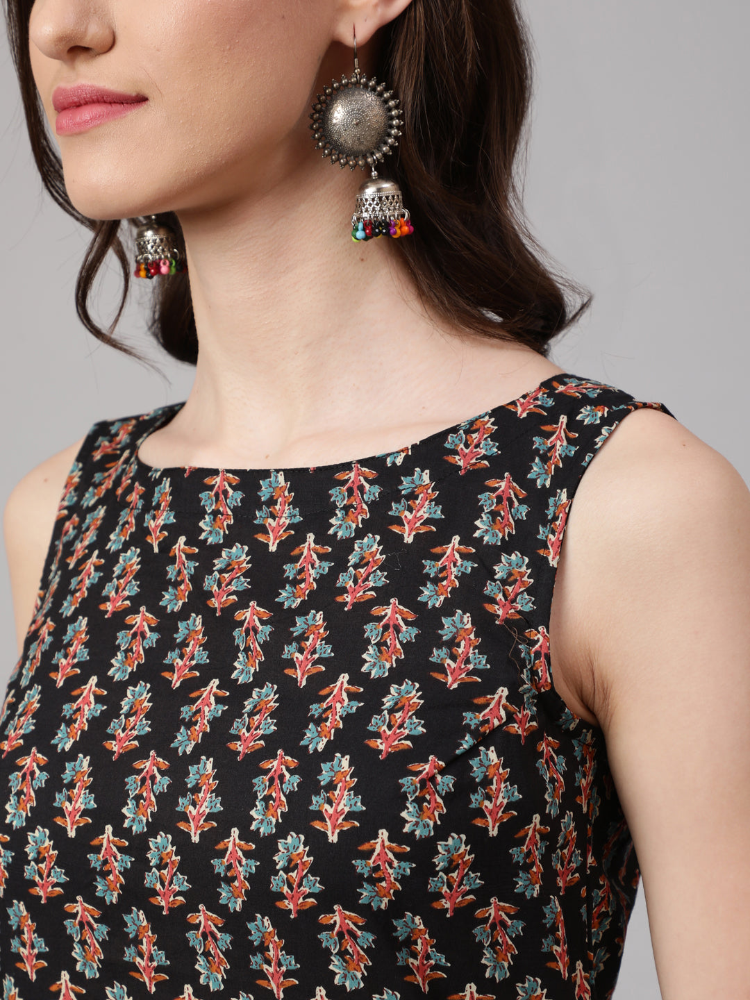 Black Printed straight Sleeveless Kurta