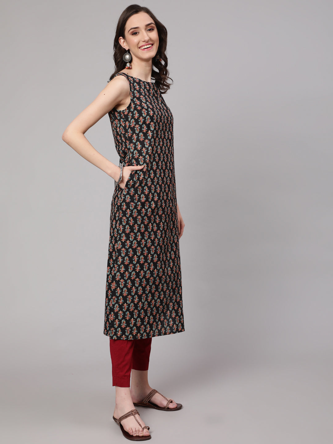 Black Printed straight Sleeveless Kurta
