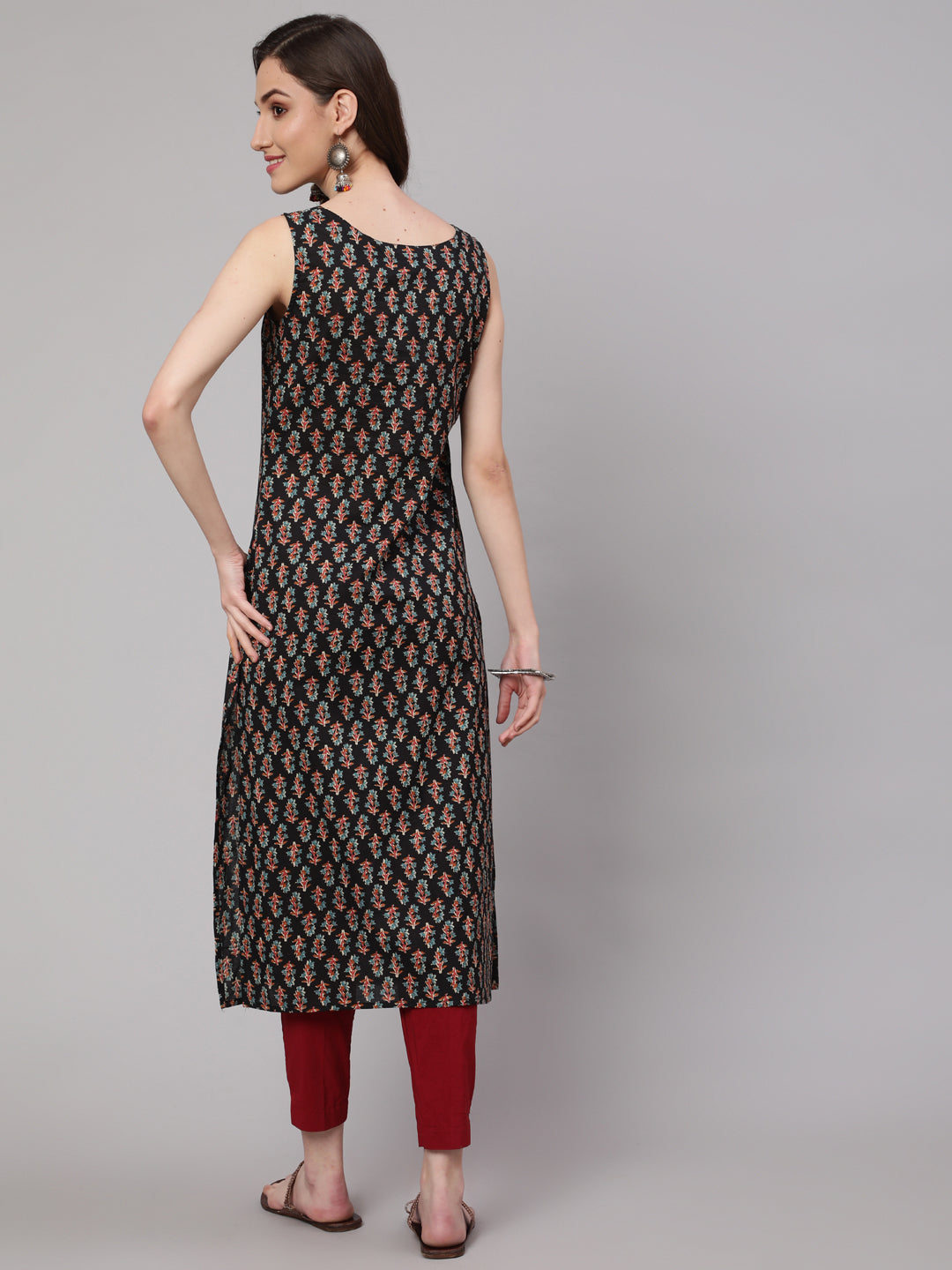 Black Printed straight Sleeveless Kurta