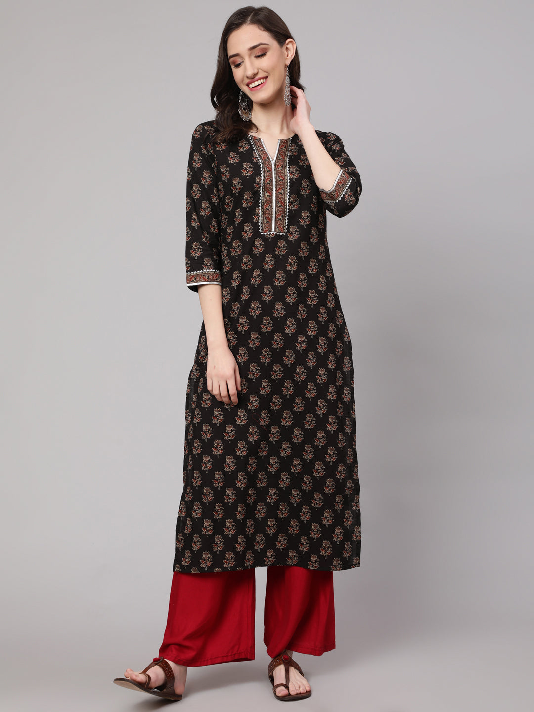 Black Printed straight kurta with three quarter sleeves