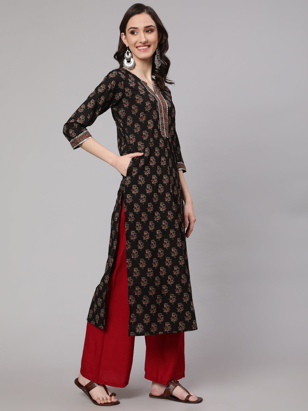 Black Printed straight kurta with three quarter sleeves
