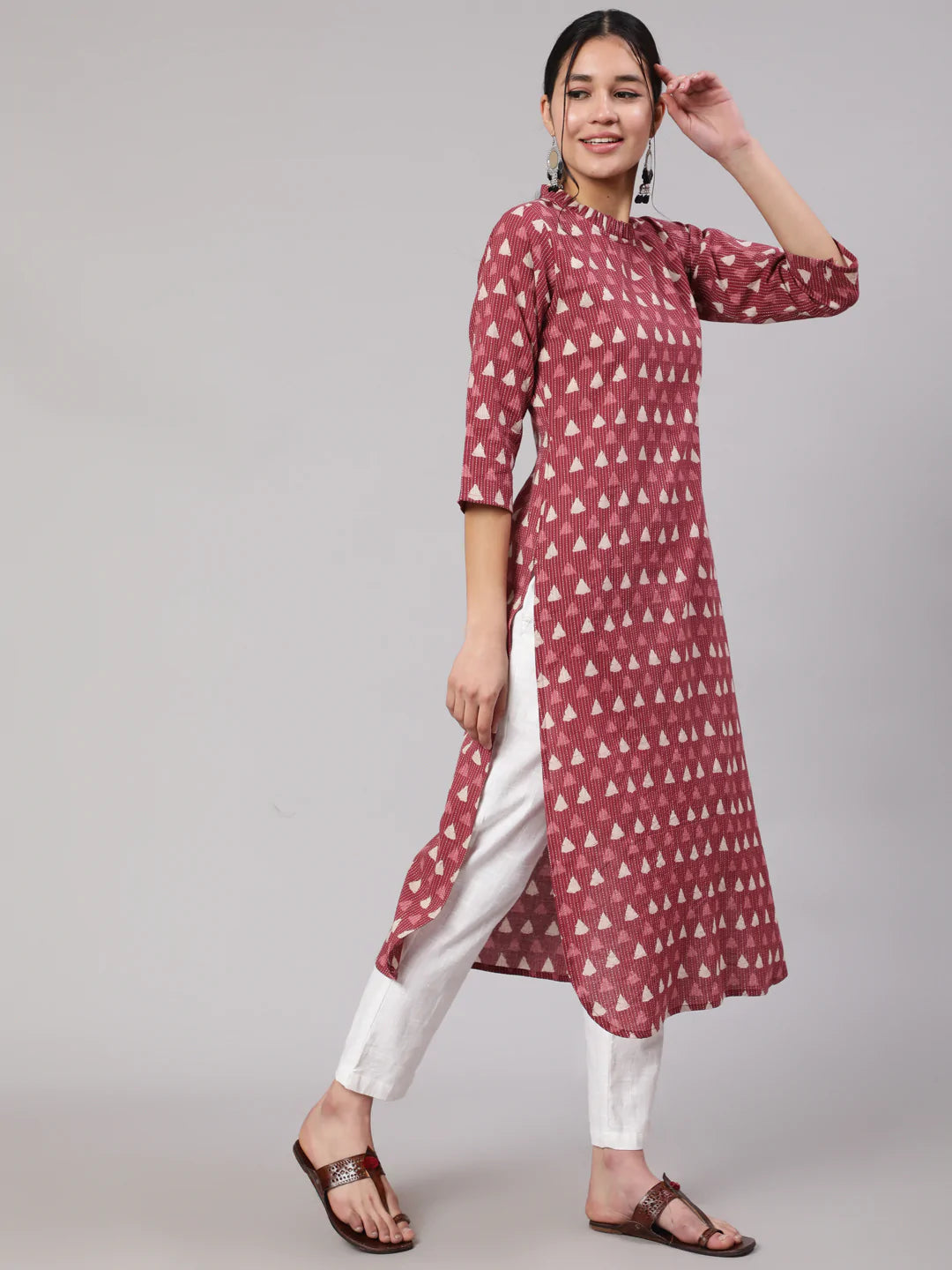 Mauve Ethnic Printed Straight Kurta With Three Quarter Sleeves
