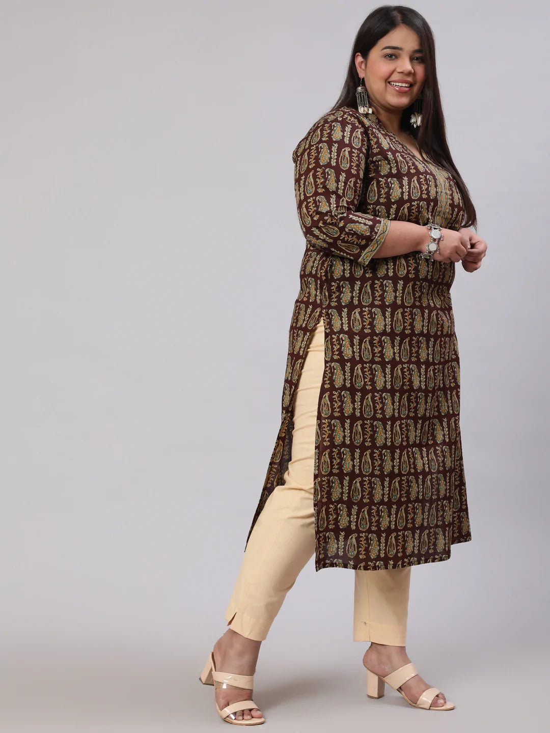 Plus Size  Brown Printed Straight kurta with Three Quarters Sleeves