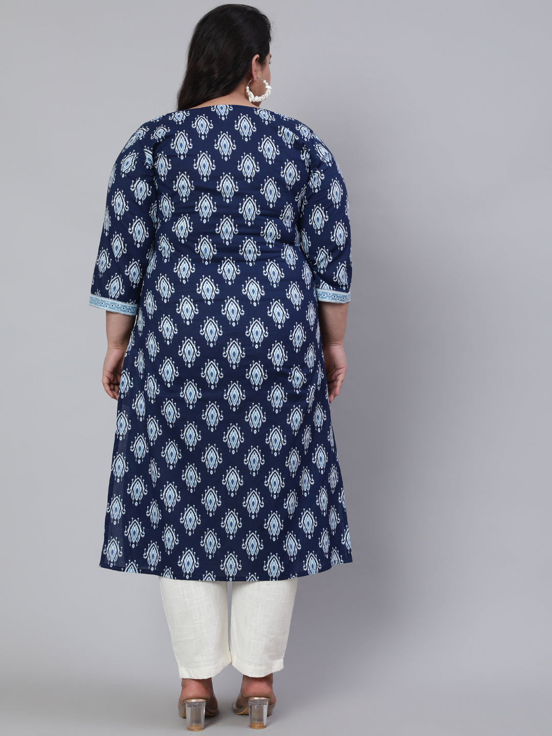 Plus Size Blue Printed Straight Kurta With Three Quarters Sleeves