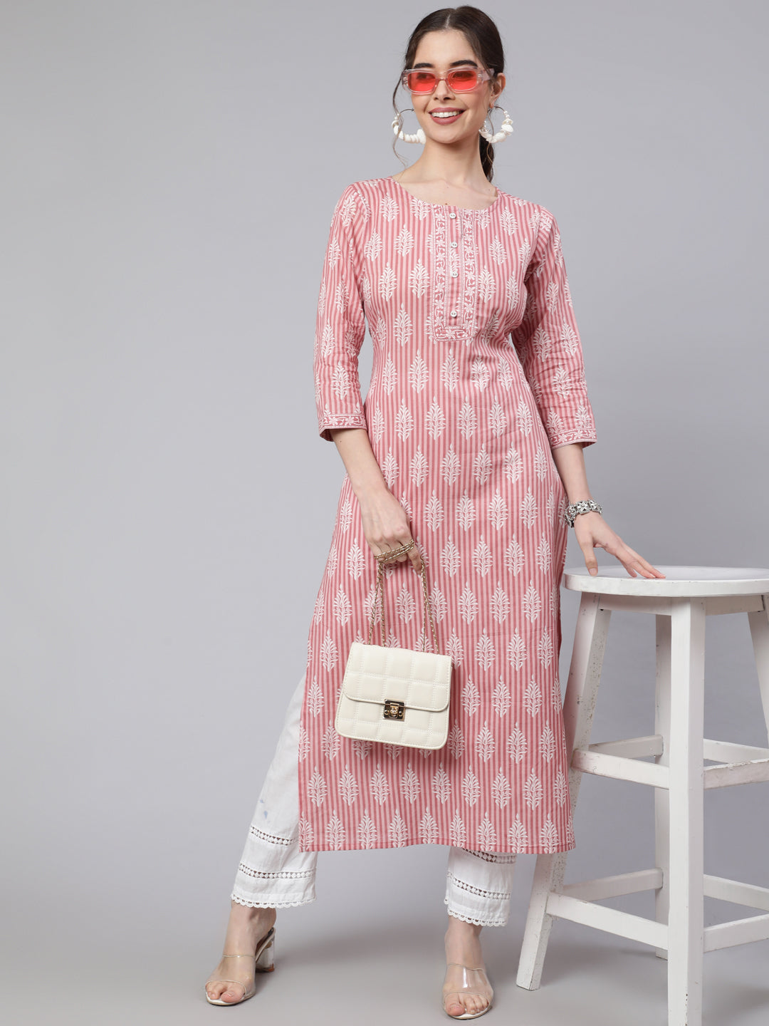 Pink Printed Straight Kurta With Three Quarter Sleeves