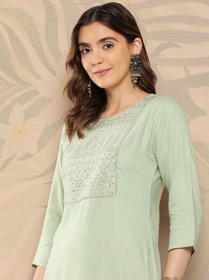 Green Embroidered Printed Straight Kurta With Three Quarter Sleeves