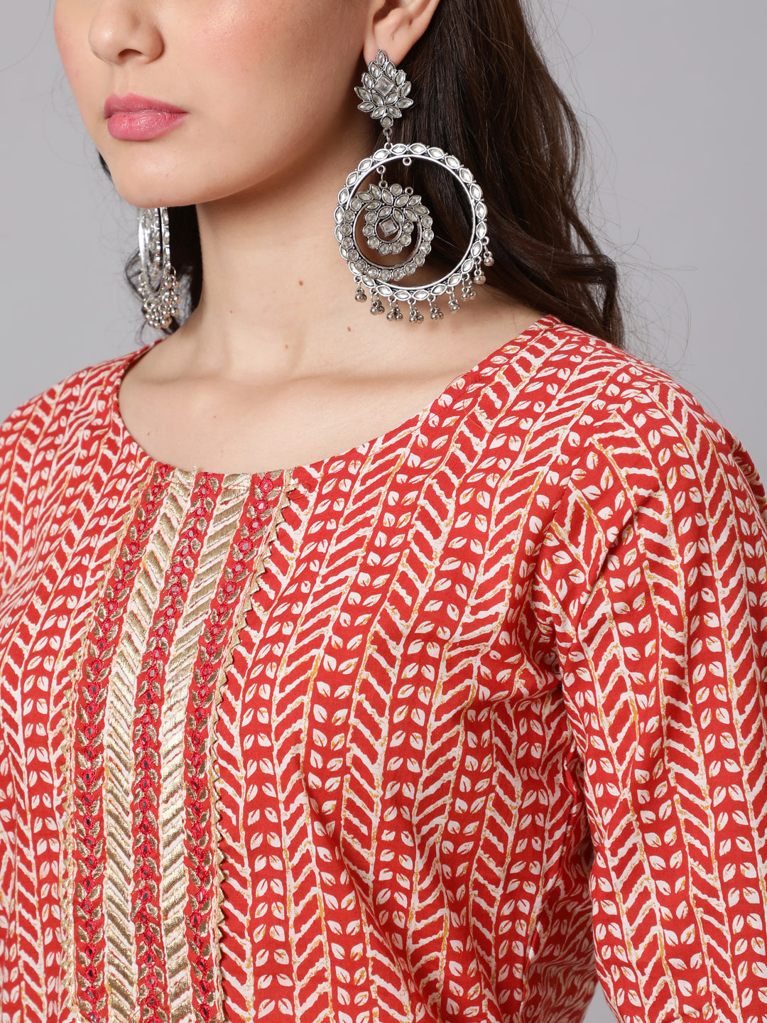 Red Printed Straight Kurta With Thread Work Yoke