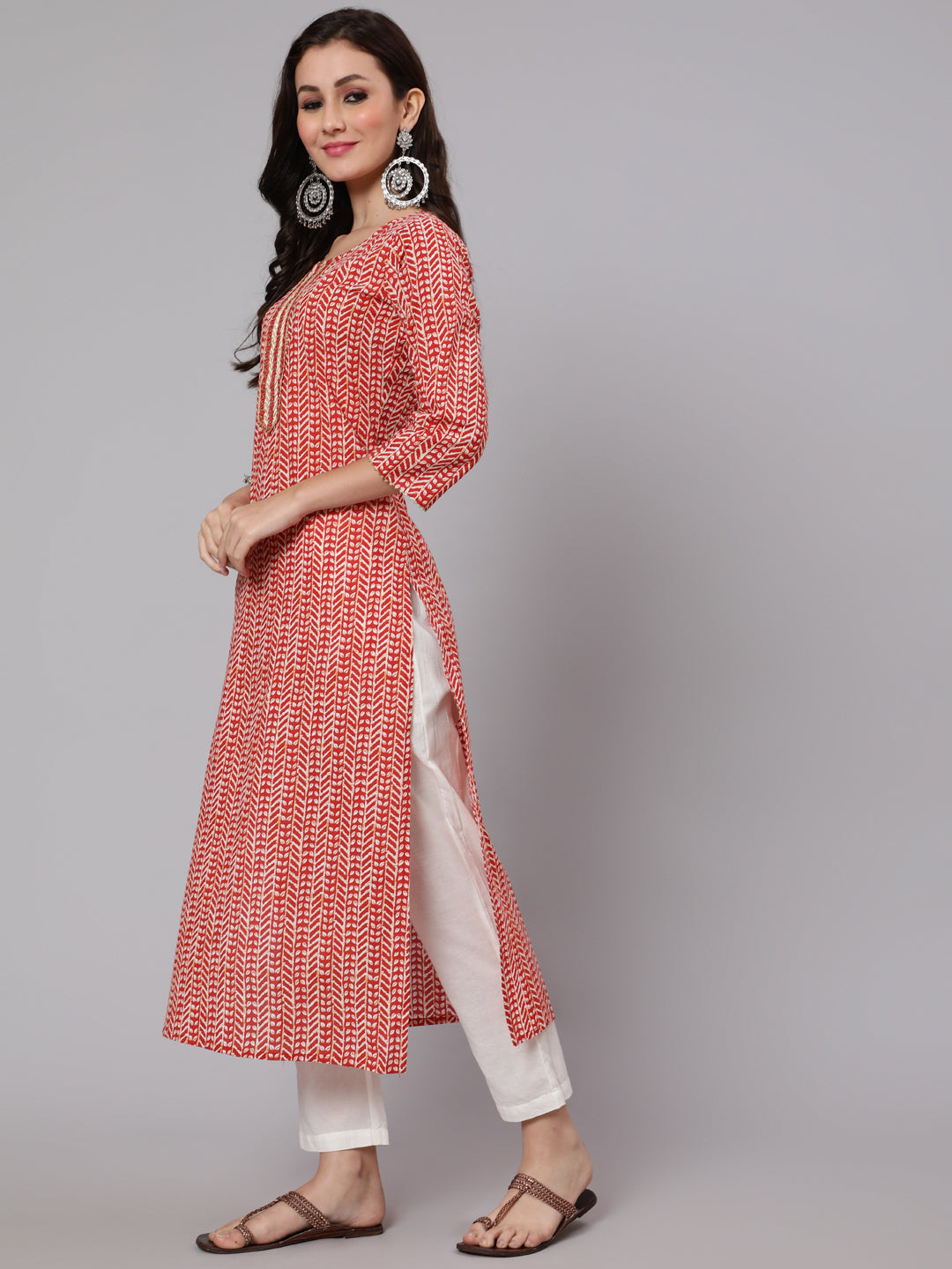 Red Printed Straight Kurta With Thread Work Yoke