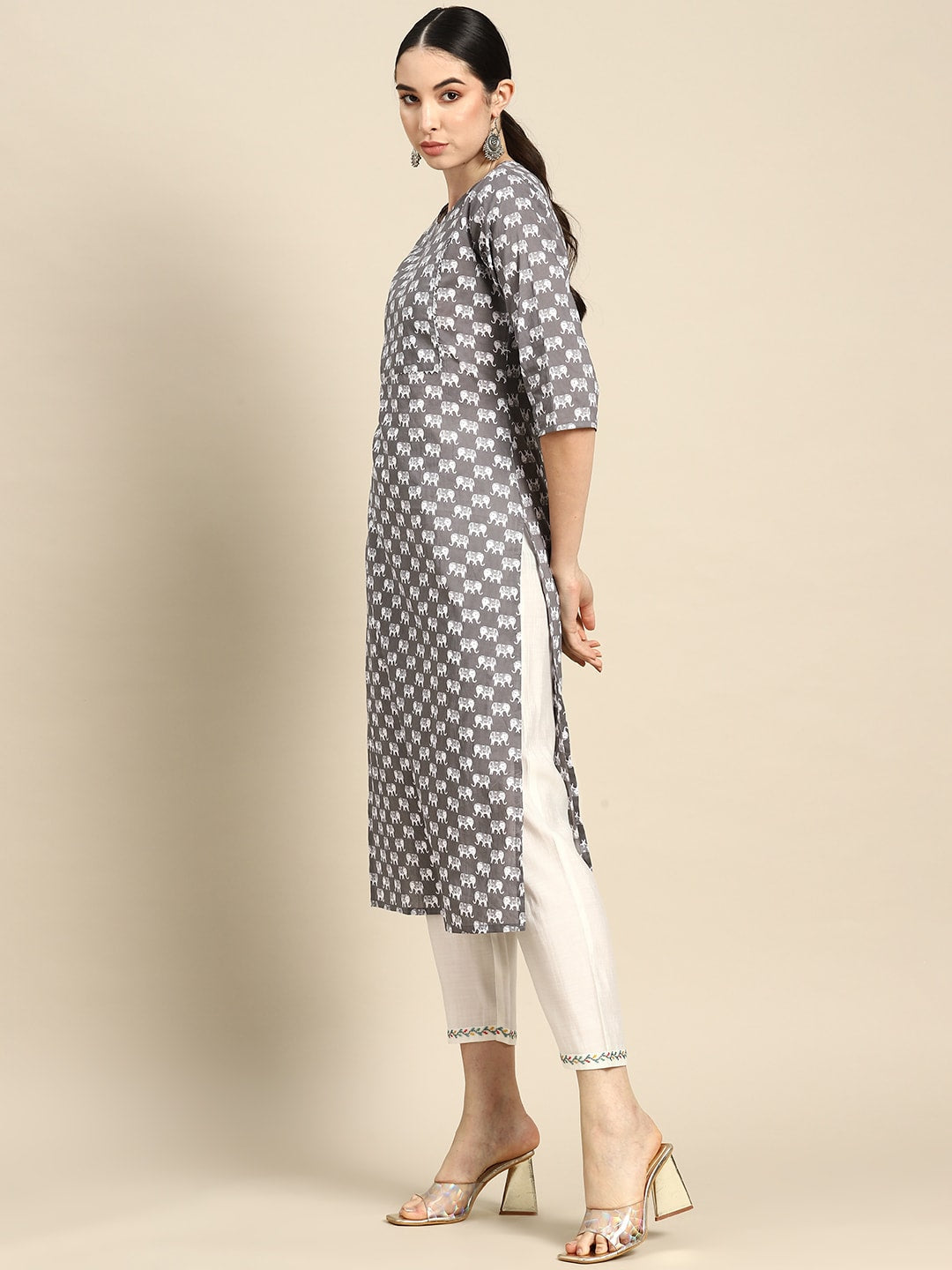 Grey Ethnic Printed Straight Kurta With Three Quarter Sleeves
