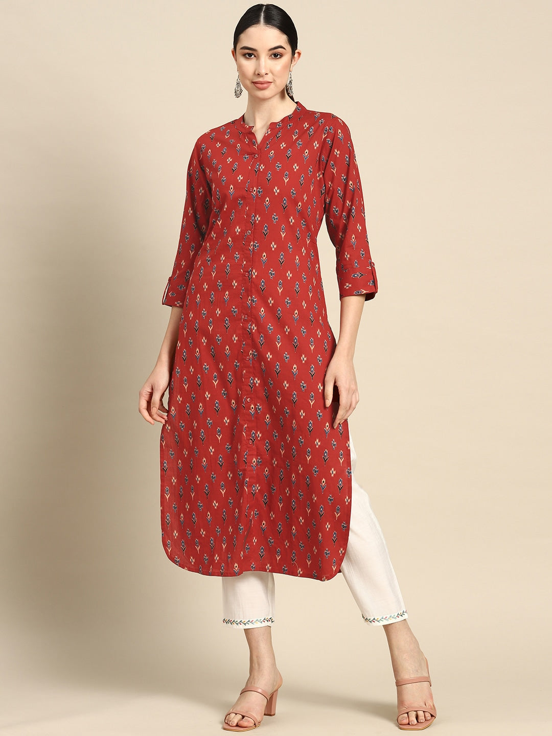 Red Straight Kurta With Three Quarter Sleeves