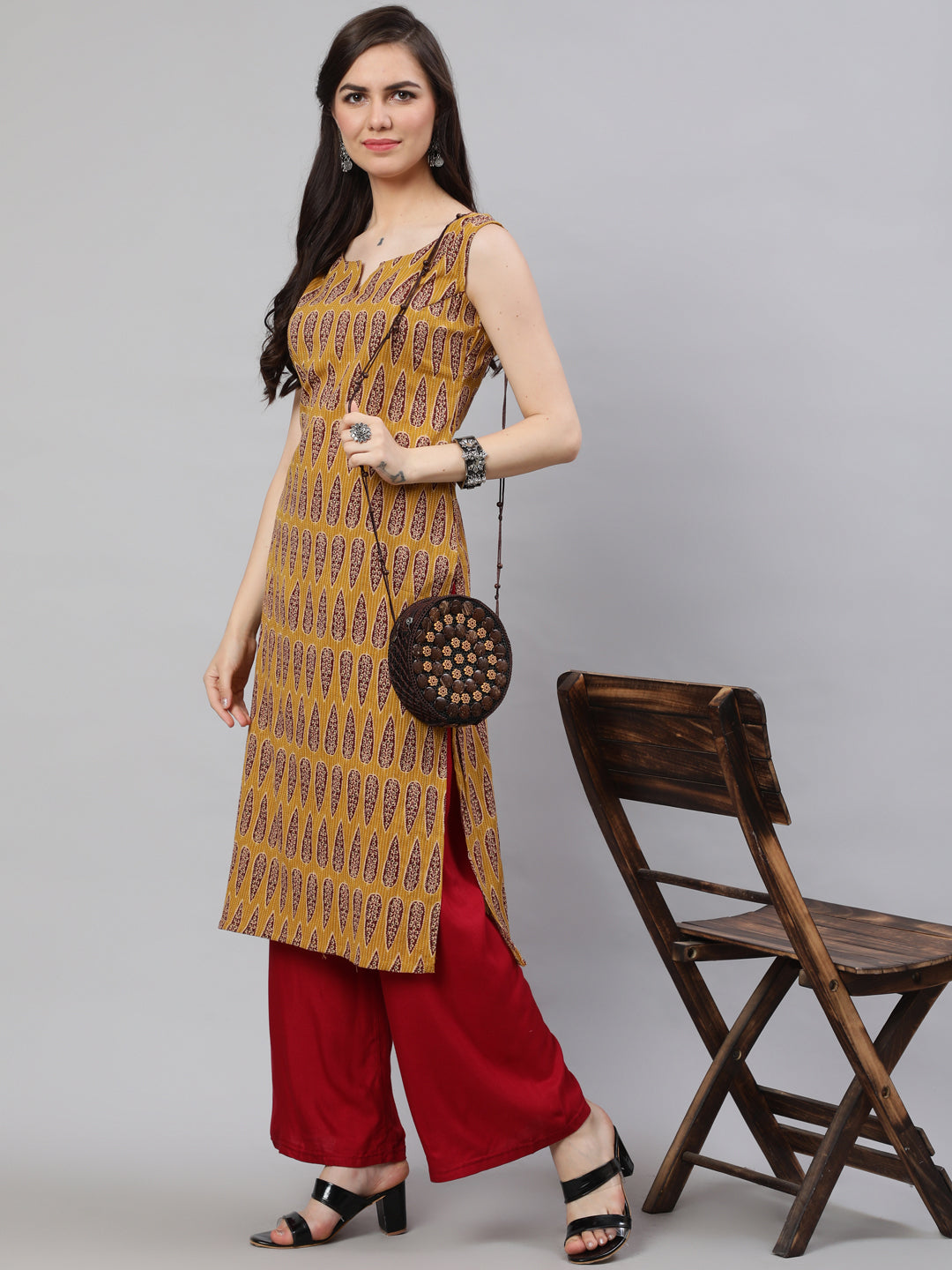 Mustard Printed Straight Sleeveless Kurta
