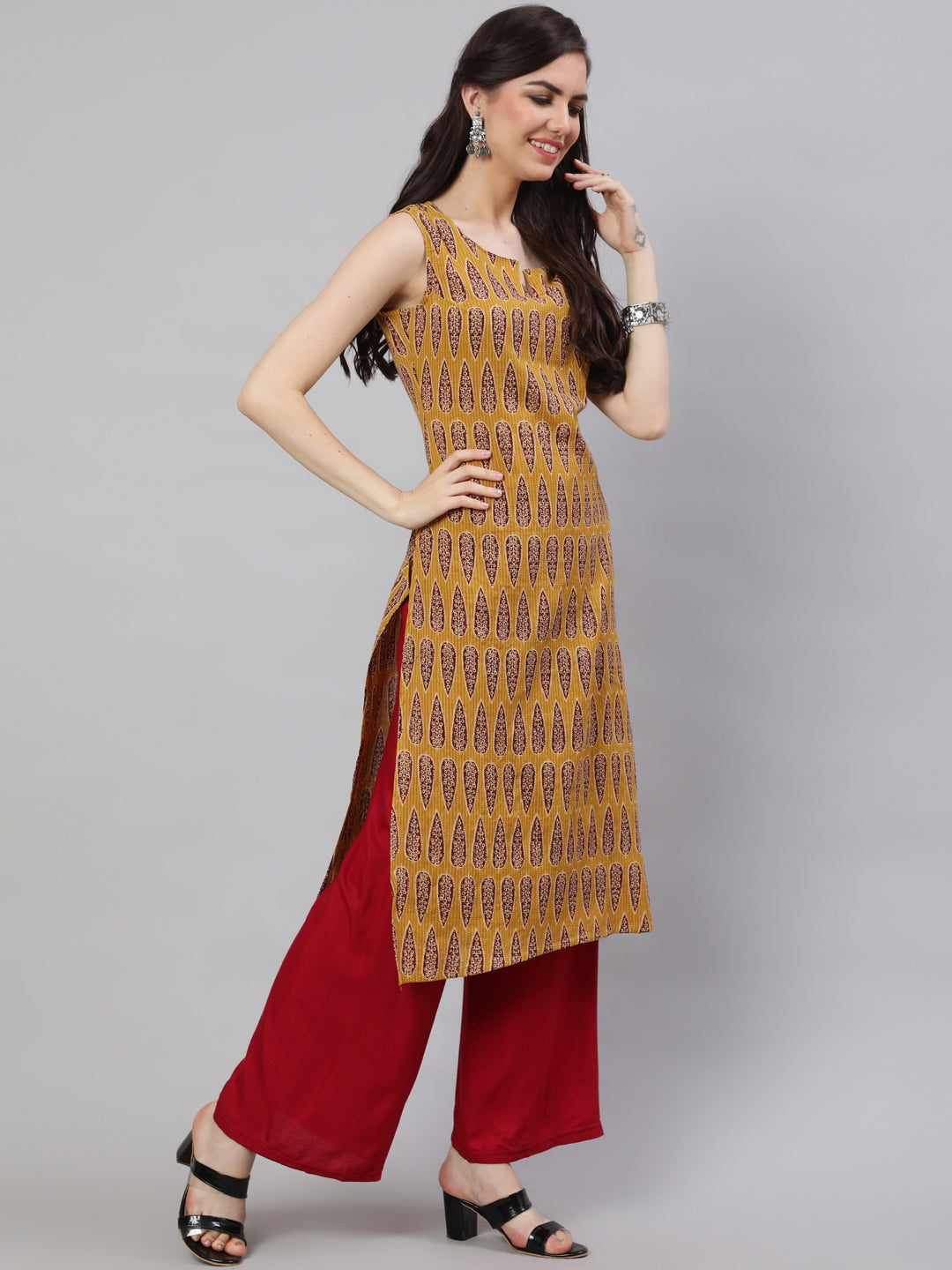 Mustard Printed Straight Sleeveless Kurta