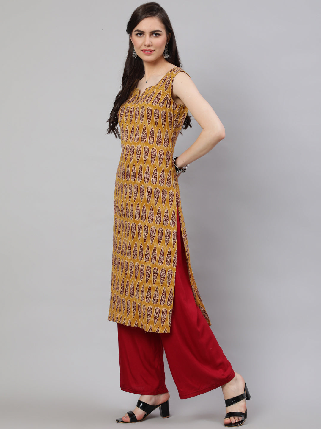 Mustard Printed Straight Sleeveless Kurta