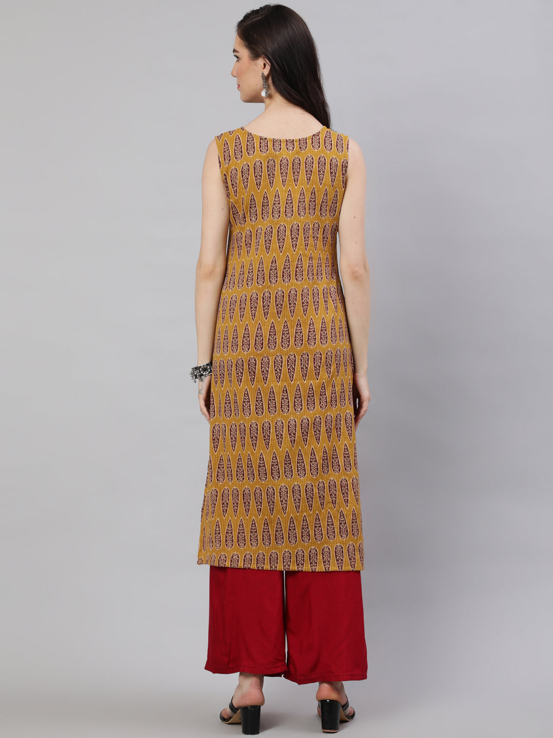 Mustard Printed Straight Sleeveless Kurta