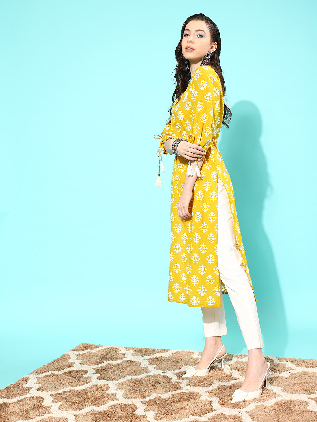 Yellow Straight Kurta With Three Quarter Sleeves