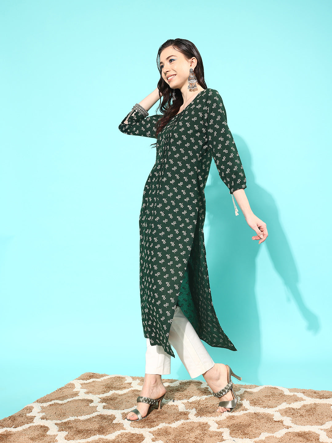 Green Ethnic Printed Straight Kurta With Three Quarter Sleeves