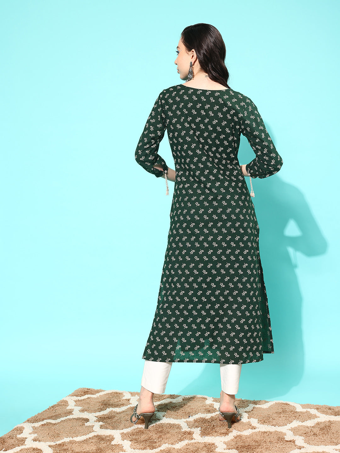 Green Ethnic Printed Straight Kurta With Three Quarter Sleeves
