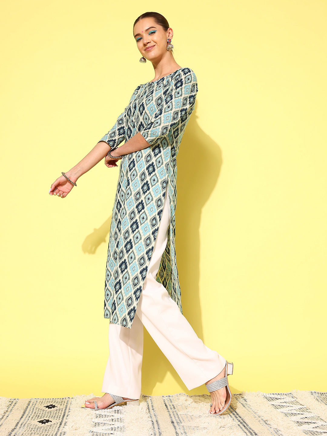 Blue Ethnic Printed Straight Kurta With Three Quarter Sleeves