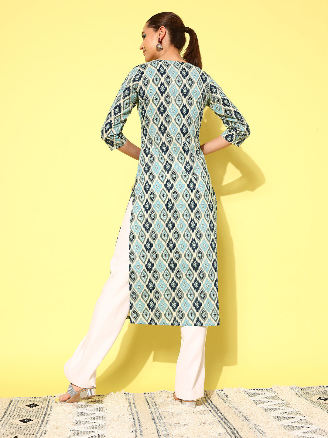Blue Ethnic Printed Straight Kurta With Three Quarter Sleeves