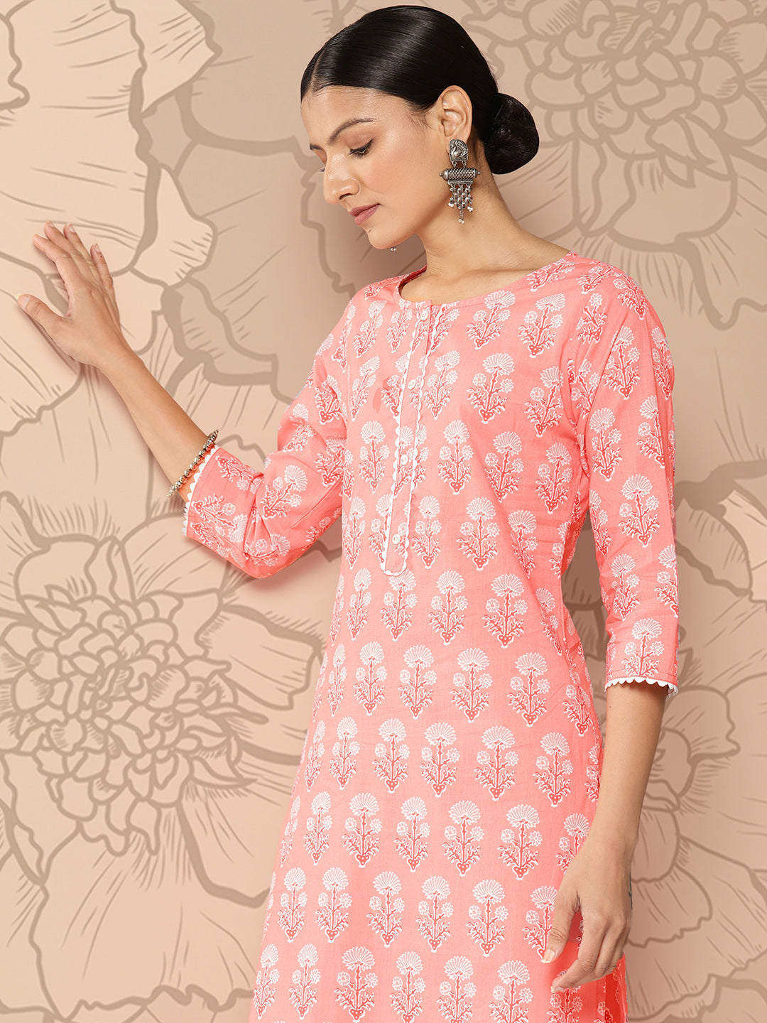 Pink Printed Straight Kurta With Three Quarter Sleeves