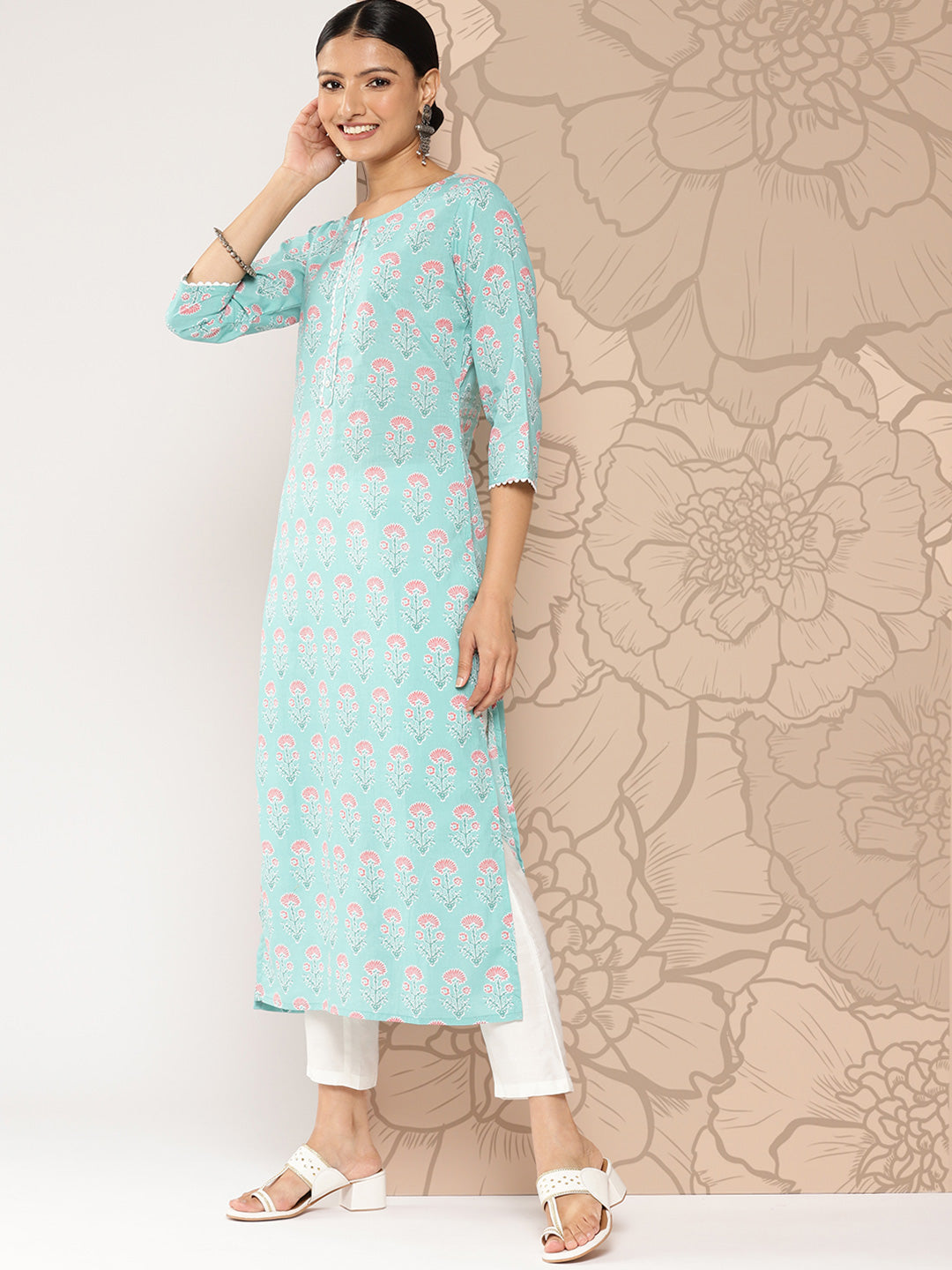 Blue Ethnic Straight Kurta With Three Quarter Sleeves